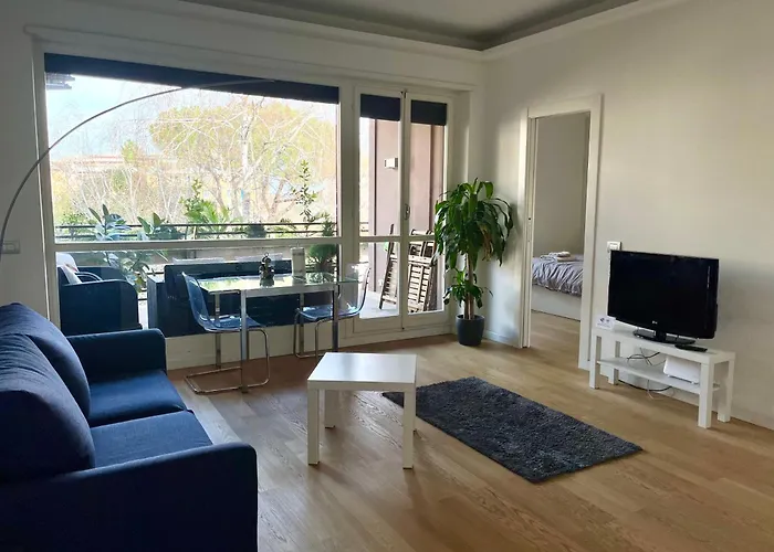 Moderno Bilocale Con Terrazzo