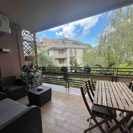 Moderno Bilocale Con Terrazzo روما